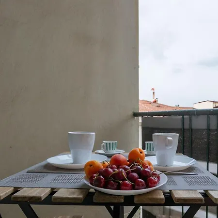 Apartment Yellowsunny With Two Balconies *
